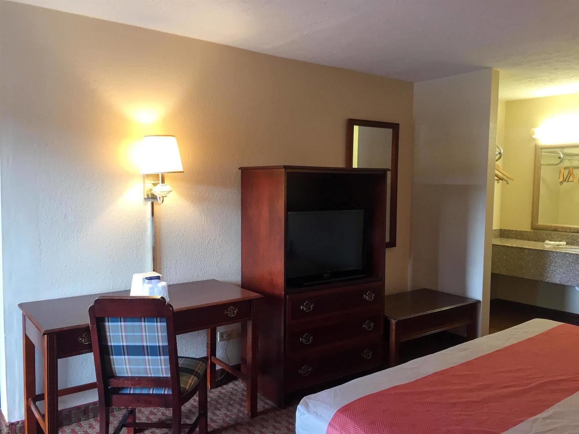 Motel 6-Opelika, Al Exterior photo